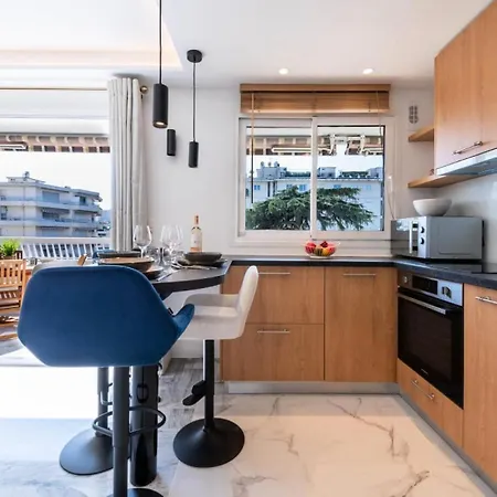 Grand 2p Renove Terrasse Coeur De - Grand 2p Renove Terrasse Coeur De Mae-3143 דירה קאן